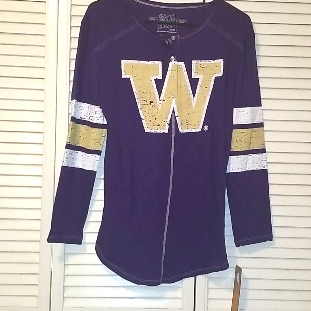 Huskies T-Shirt NWT 🐾🐾
